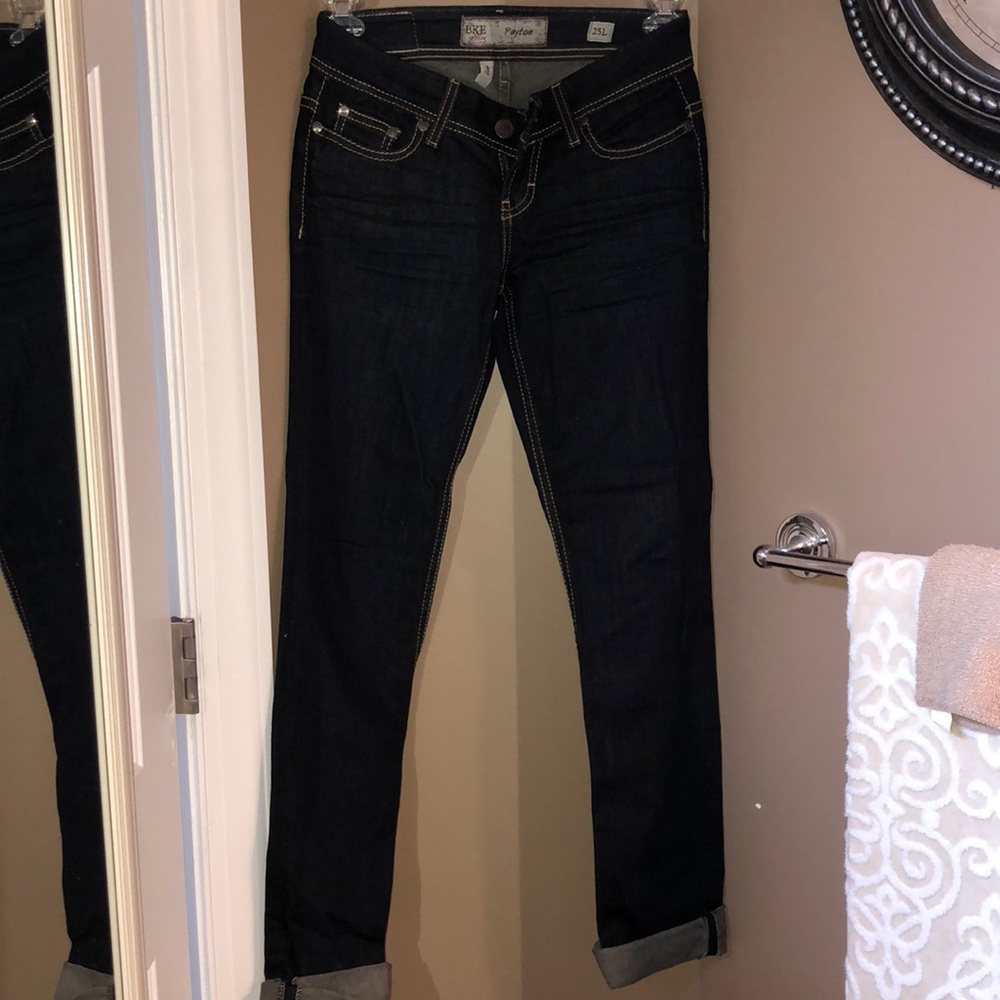 Buckle jeans
